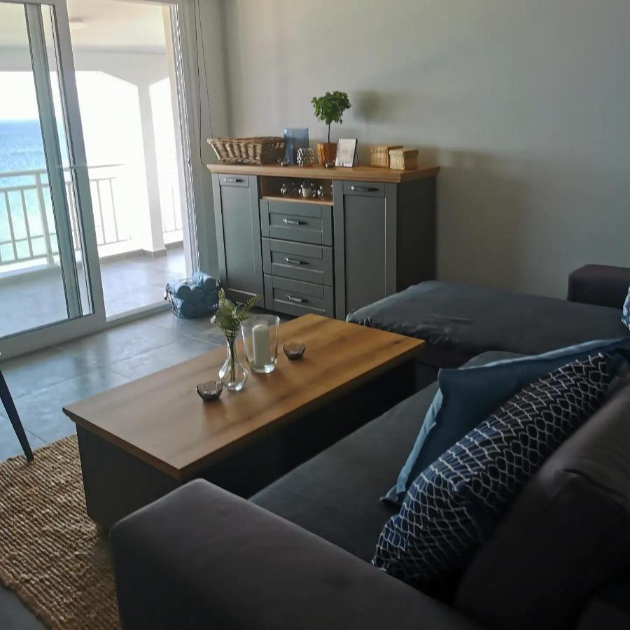 Sea Breeze Luxury Apartment *